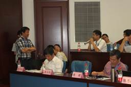 说明: E:\金博老师材料\2015.7大数据会议\会议新闻稿\IMG_6894.JPG